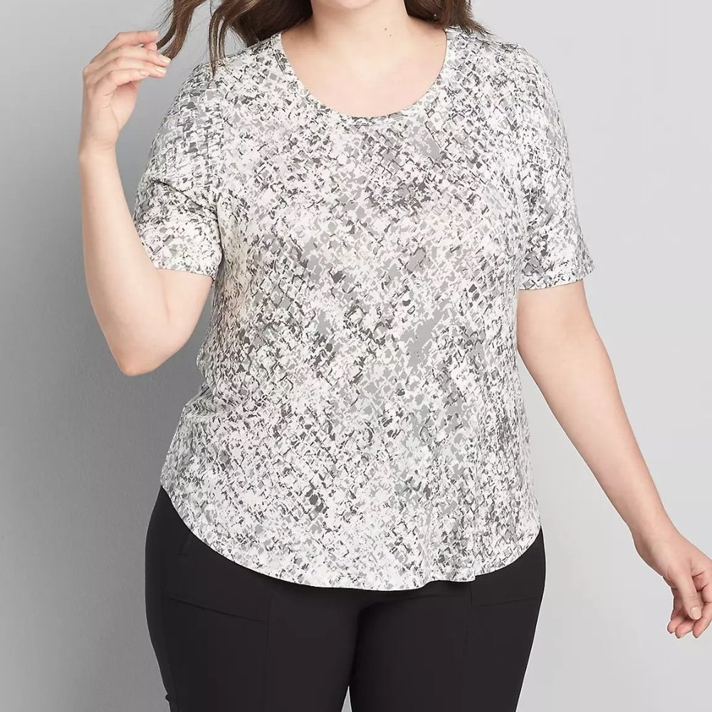 Perfect Sleeve Open Crew Neck Curved Hem Tee